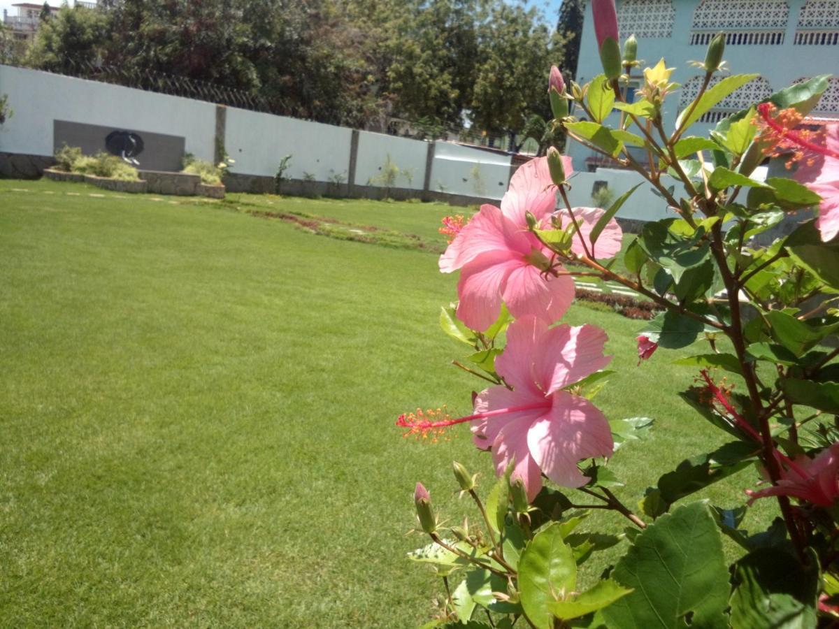 Chamiachi Hotel & Apartments Bamburi Luaran gambar
