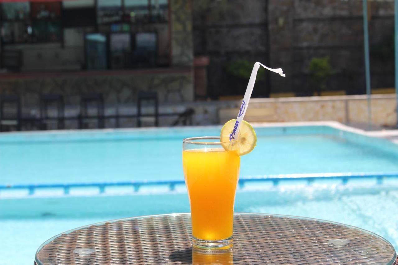 Chamiachi Hotel & Apartments Bamburi Luaran gambar