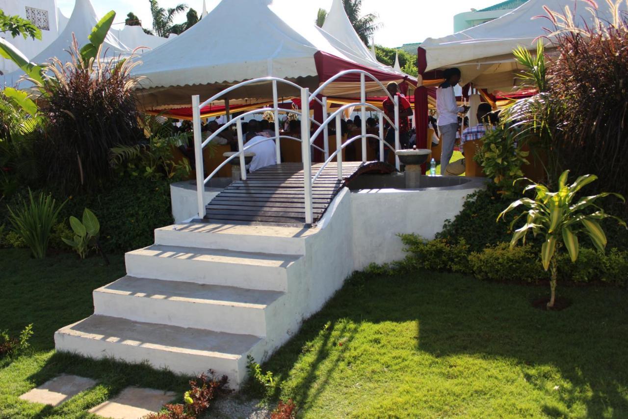 Chamiachi Hotel & Apartments Bamburi Luaran gambar