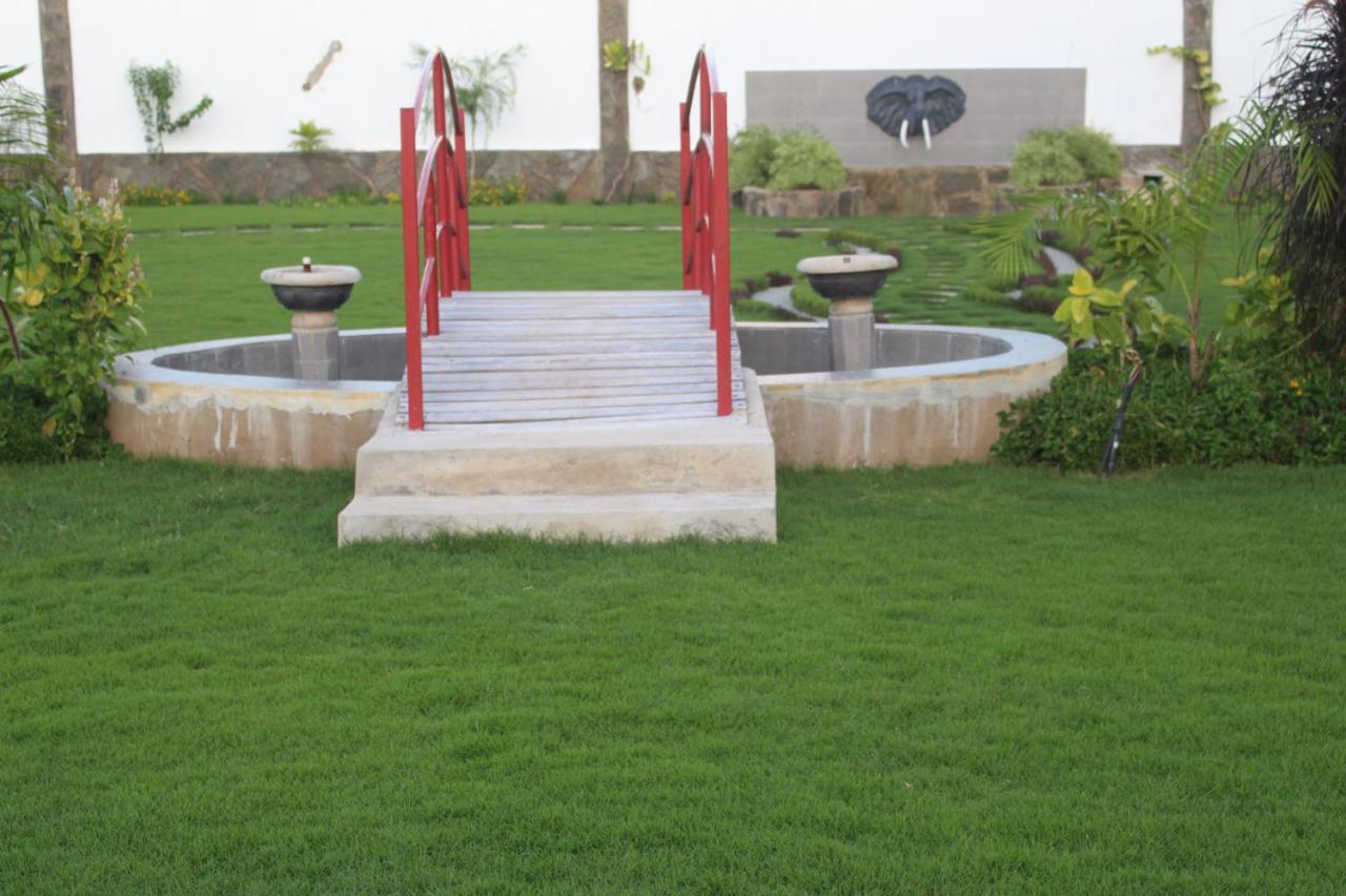 Chamiachi Hotel & Apartments Bamburi Luaran gambar