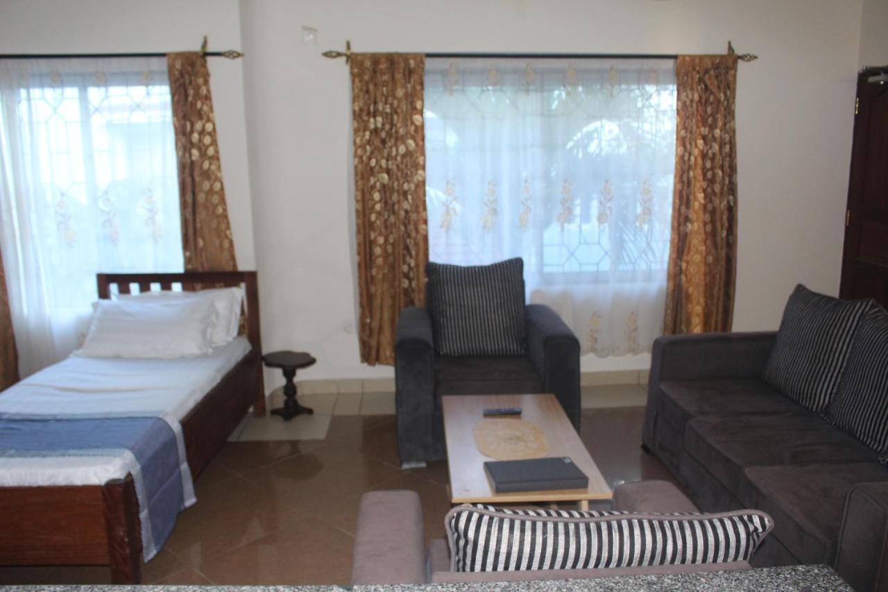 Chamiachi Hotel & Apartments Bamburi Luaran gambar